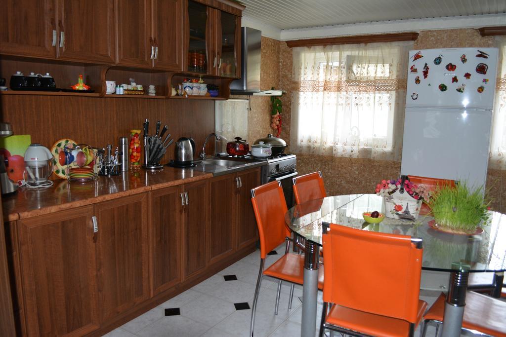 Guesthouse Giorgi Telavi Exterior foto
